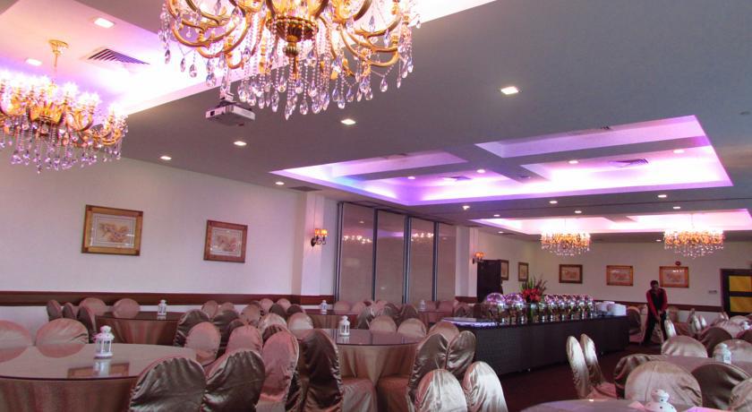 Hilton Garden Inn Singapore Serangoon Exterior foto